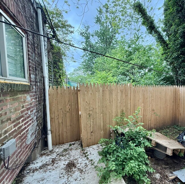 Building Photo - Renovated 2-Bedroom Home with Finished Bas...