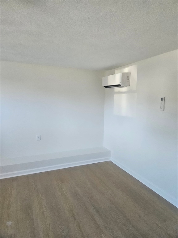 Building Photo - 23 Sussex St