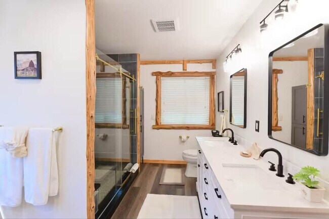 Building Photo - S3925 County Hwy BD