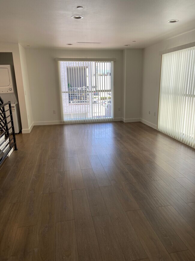 Building Photo - 11514 Emelita St