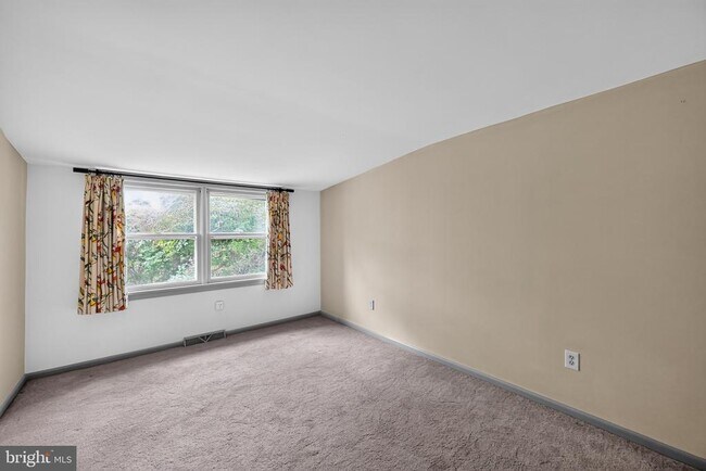 Building Photo - 336 Ruth Ridge Dr