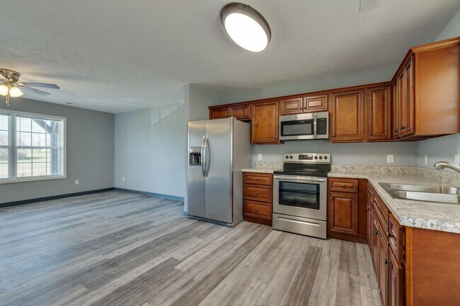 Building Photo - 407 Sims Ave