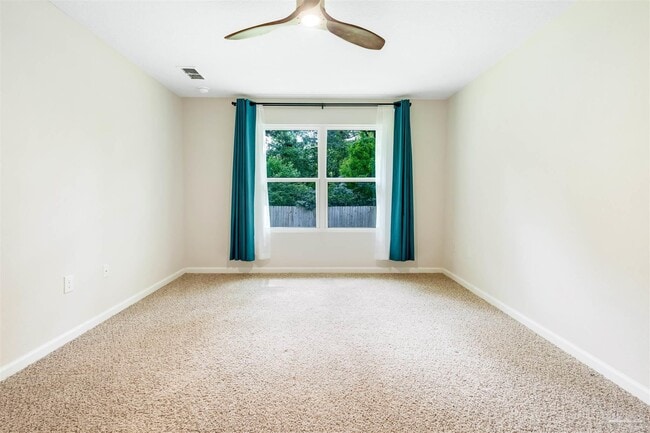 Building Photo - 975 Lovebird Ct