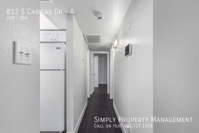 Building Photo - 813 S Casitas Dr