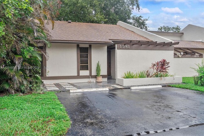 Building Photo - 1581 NW 98th Way