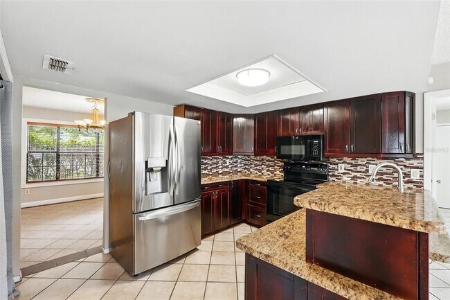 Building Photo - 7925 Tumblestone Dr
