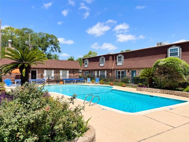 Building Photo - 9303 Hammerly Blvd