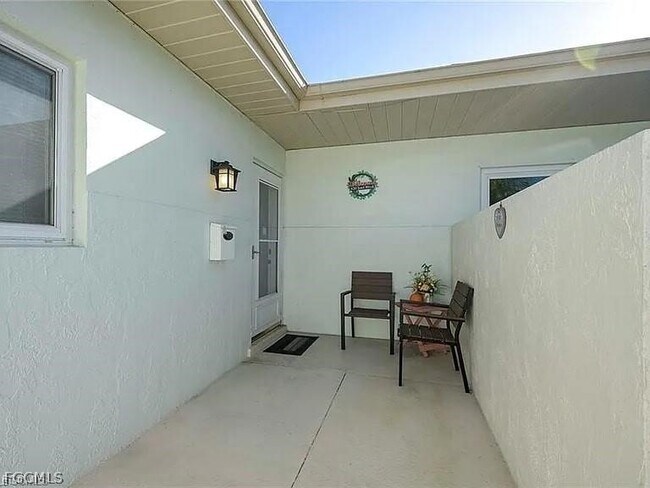 Building Photo - 620 Joel Blvd