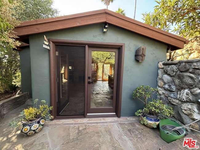 Primary Photo - 2033 Corral Canyon Rd