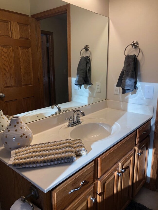 Building Photo - Southern Woods Comfort