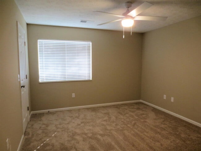 Building Photo - 34 Rio Grande Cir