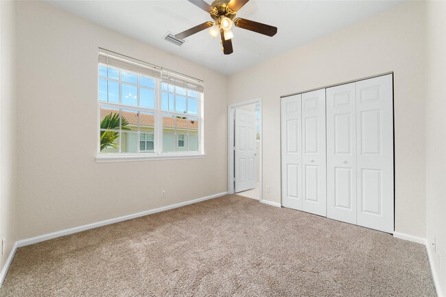 Building Photo - 463 School House Rd