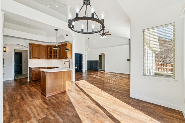 Building Photo - 1661 W Puzzle Crk Ct