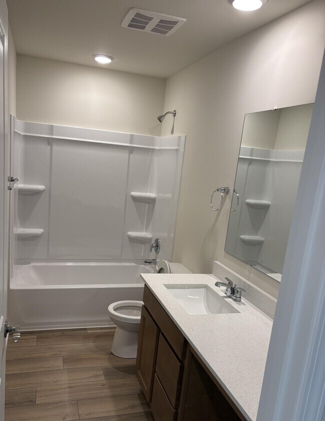 Building Photo - 16932 Aiken Rdg Cir