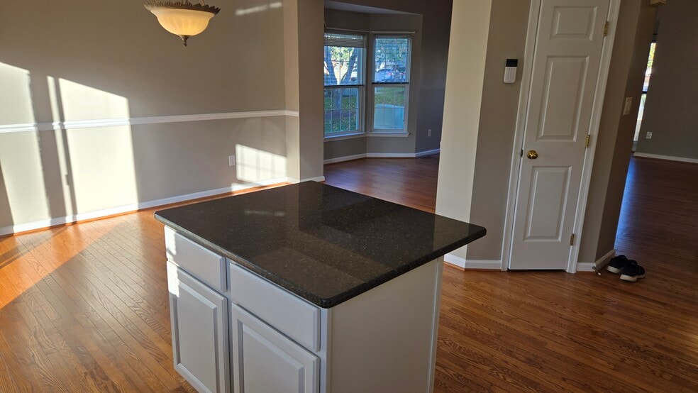 Center Island - 9443 Birchwood Ln
