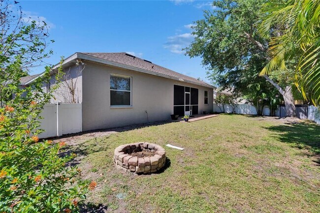 Building Photo - 12802 Cattail Shore Ln