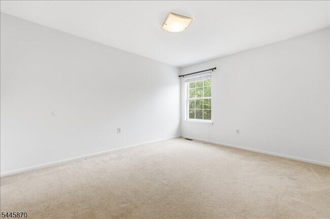Building Photo - 73 Castleton Rd