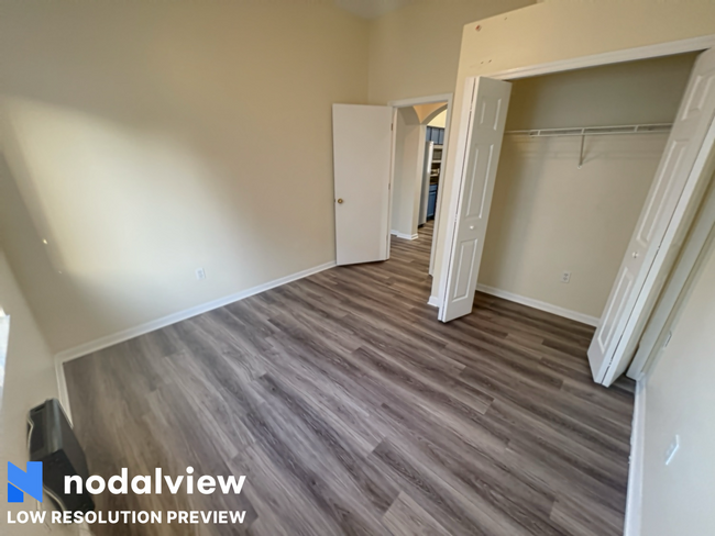 Building Photo - 12820 Longcrest Dr