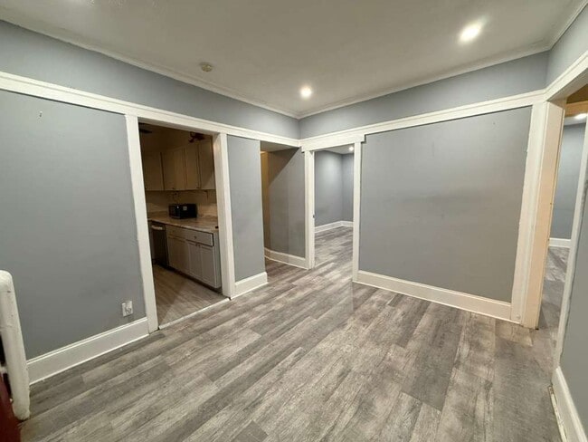 Building Photo - 1707 W Wallen Ave