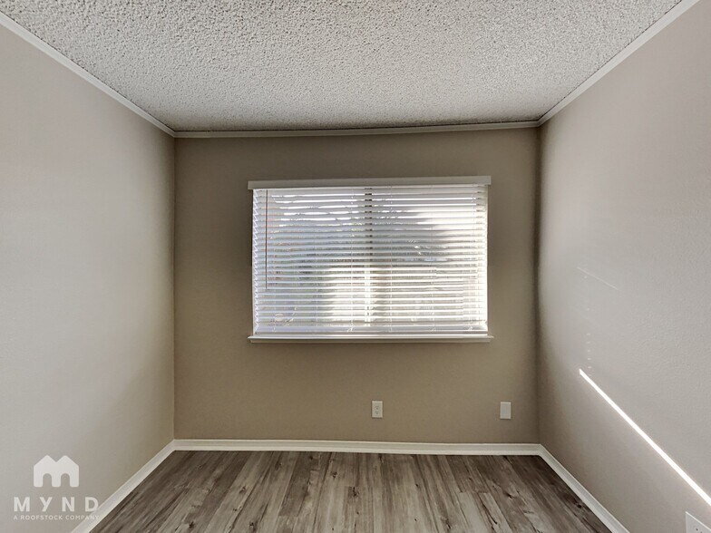 Building Photo - 6439 Big Pine Way