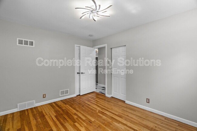 Building Photo - 10320 Durness Dr