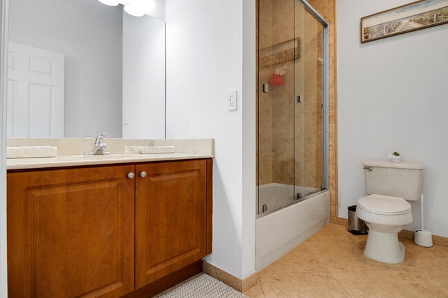 Building Photo - 5095 Madison Lakes Cir N