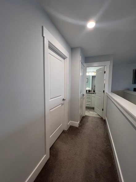 Building Photo - 2028 Gracious Dr