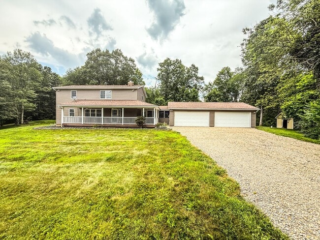 Primary Photo - 4BD 2.5 BA Home with Acreage in Tippecanoe