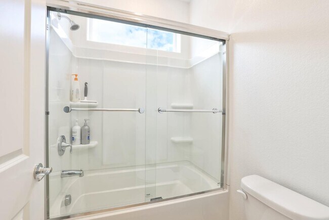 Building Photo - 2887 Penrose Ln