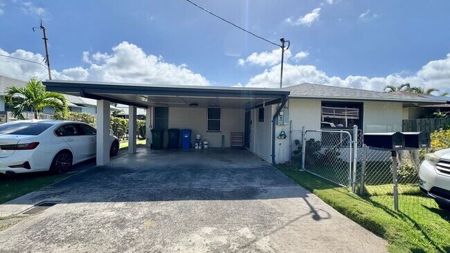 Building Photo - 421 C Olomana Street
