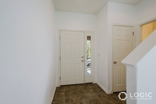 Building Photo - 7673 Decrescendo Dr