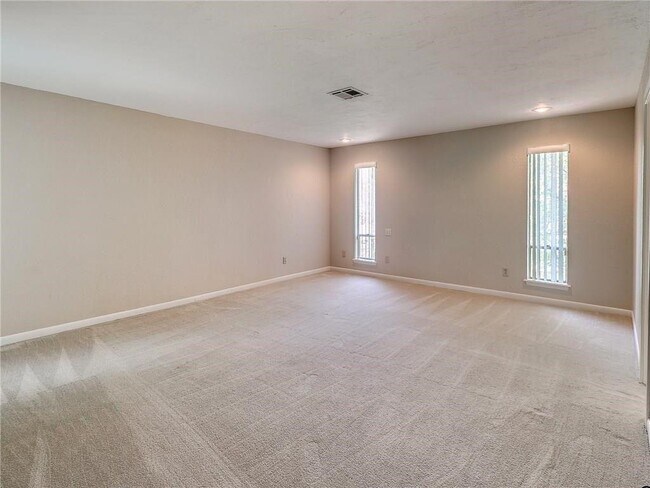 Building Photo - 1533 Glenbrook Dr