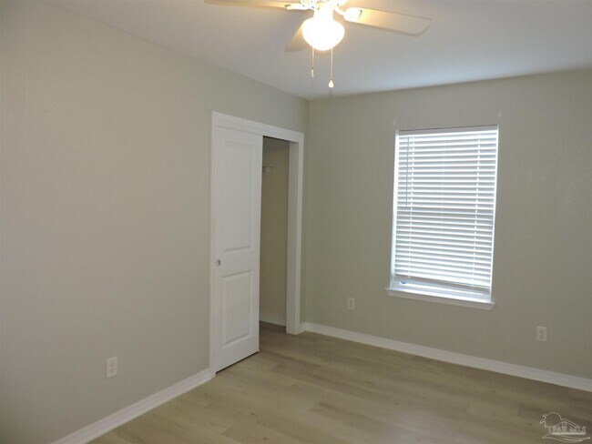 Building Photo - 1000 Polk Ave