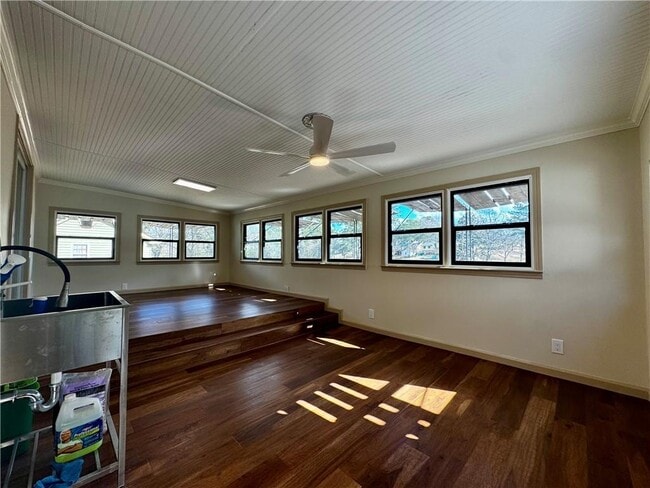 Building Photo - 1709 Rangewood Dr SW