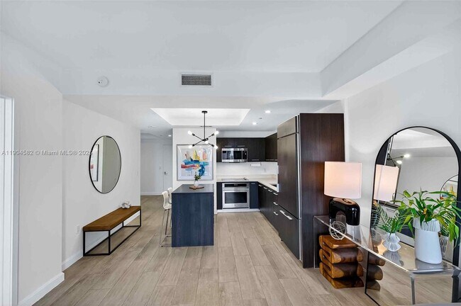 Building Photo - 45 SW 9th St