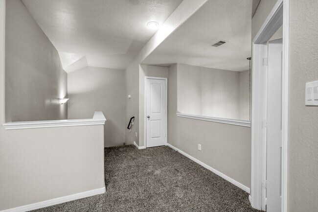 Building Photo - 9575 E Woodmark