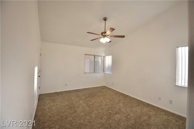 Building Photo - 4817 Crimson Glory Ln