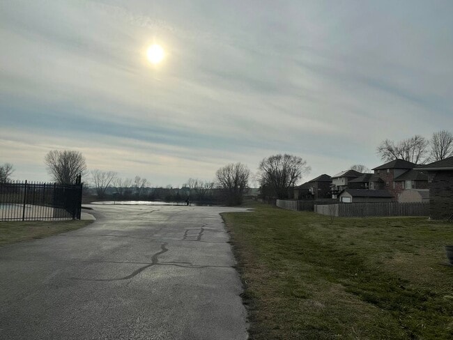 Building Photo - Executive Rental Nestled in Mulberry Ridge Ozark