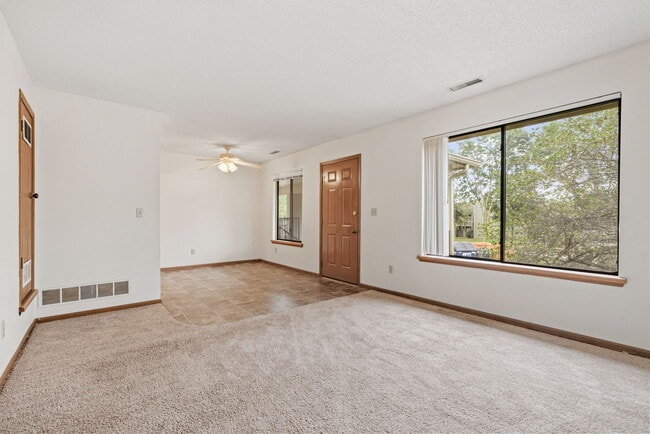 Floorplan - Jordan Creek and Mills