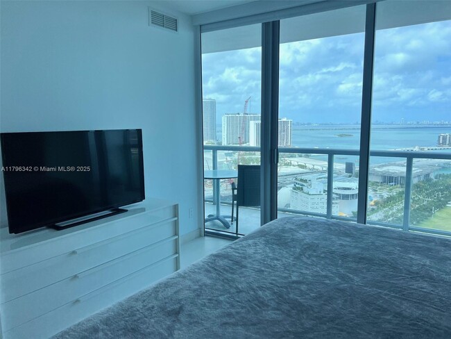 Building Photo - 888 Biscayne Blvd