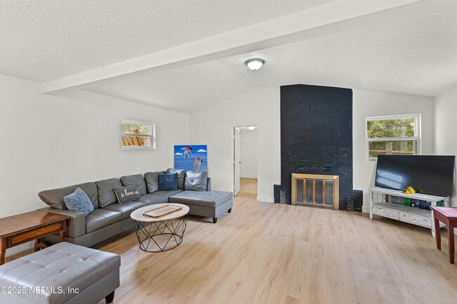 Building Photo - 7059 Tynan Ave