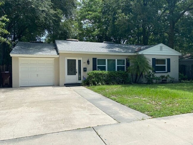 Primary Photo - 311 Altaloma Ave
