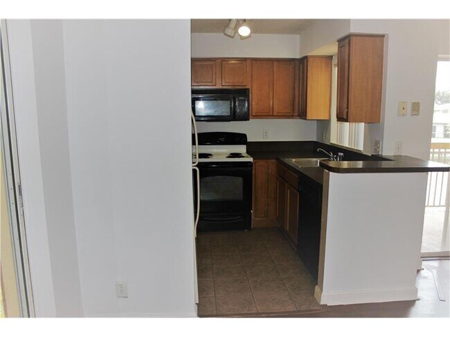 Building Photo - 7610 Westwood Dr