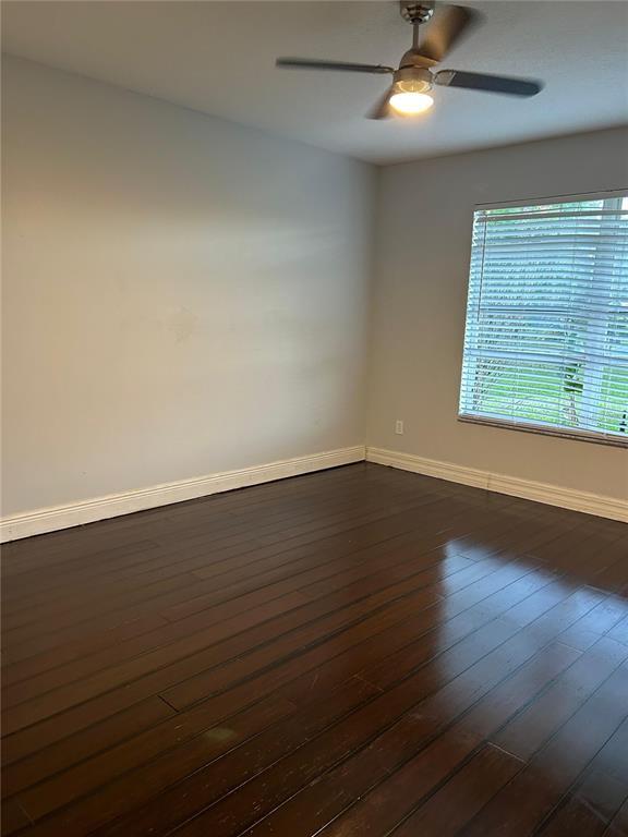 Building Photo - 2396 Nightingale Ln