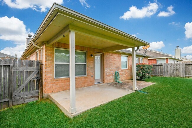 Building Photo - 4022 Mt Everest Way