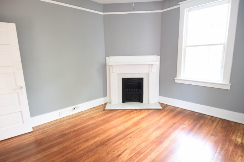 Building Photo - 900 E Park Ave