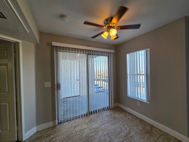 Building Photo - A Fabulous 2 Bedroom upstairs unit near Nellis AFB