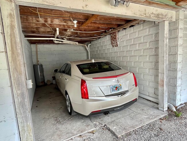 Building Photo - 138 King St