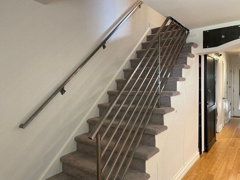 Building Photo - 4800 Osage Dr