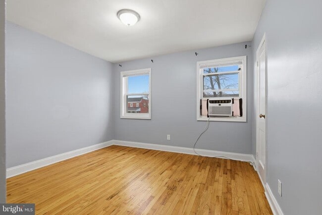 Building Photo - 811 Mildred Ave